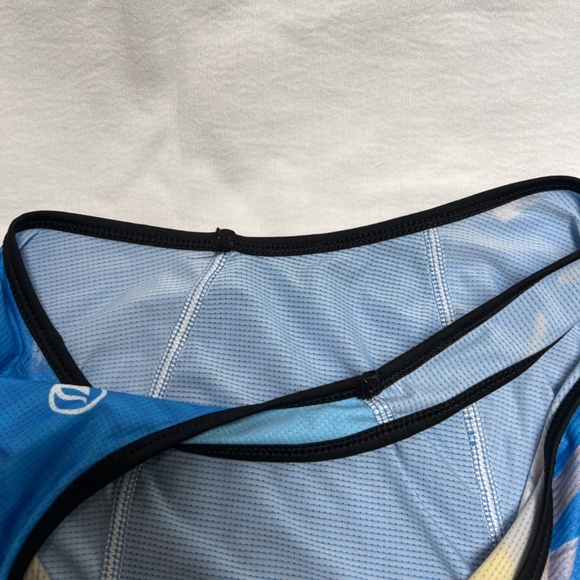 INKnBURN Runners Singlet - Picture 6 of 10